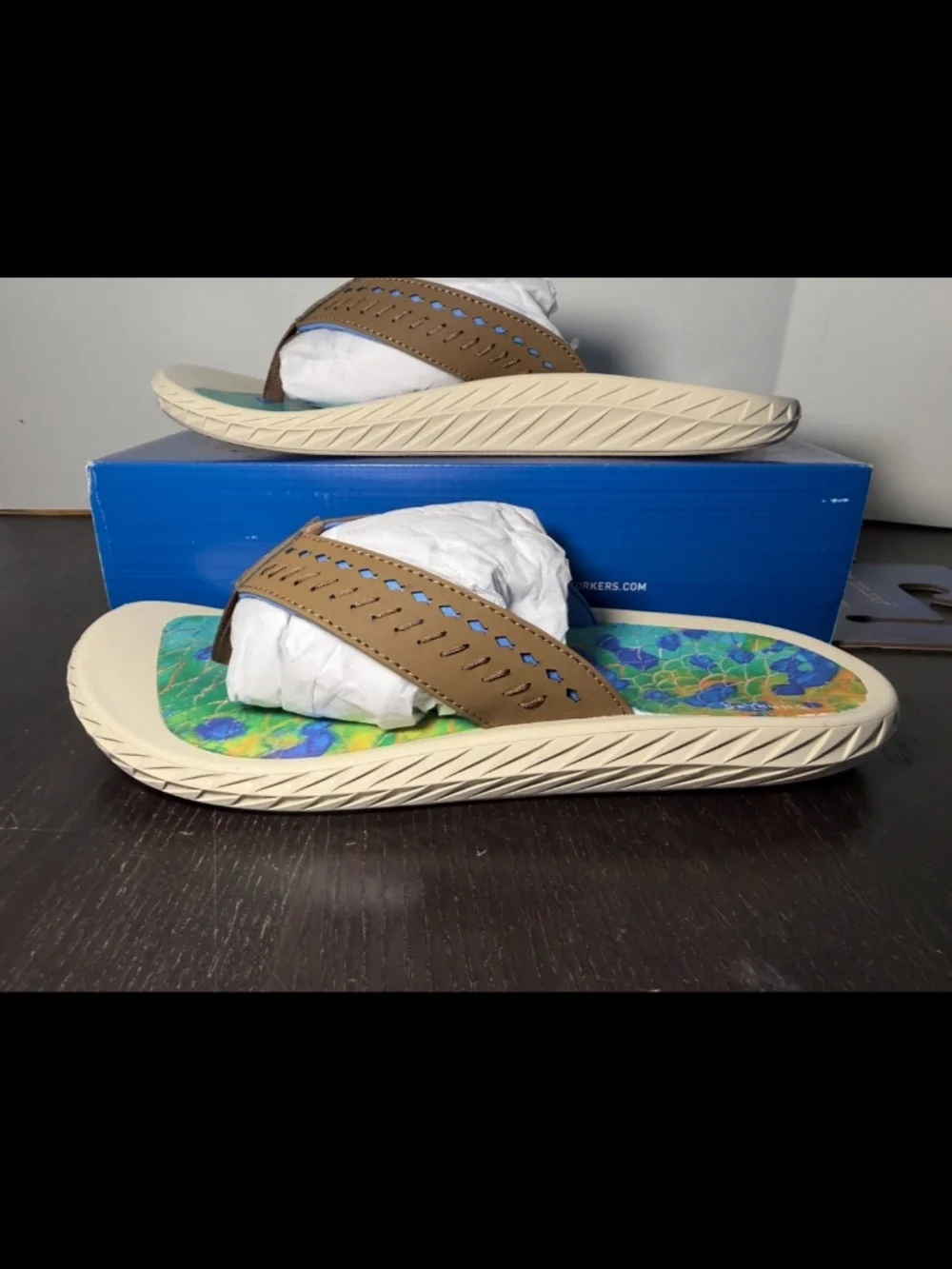 Korkers Fish Flip Dorado Sandals Flip Flops Blue/Green/Yellow Mens 10